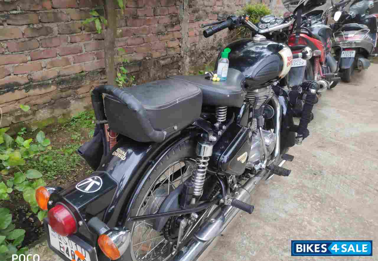 Black Royal Enfield Classic 350 Black Royal Enfield Classic 350