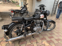 Black Royal Enfield Classic 350