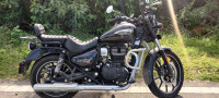 Glossy Black Royal Enfield Meteor 350 Stellar