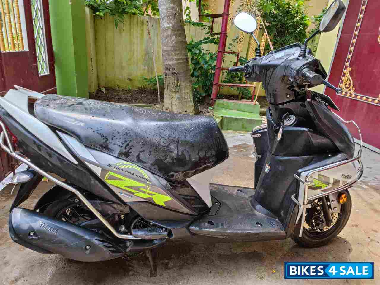 Yamaha Cygnus Ray ZR Yamaha Cygnus Ray ZR