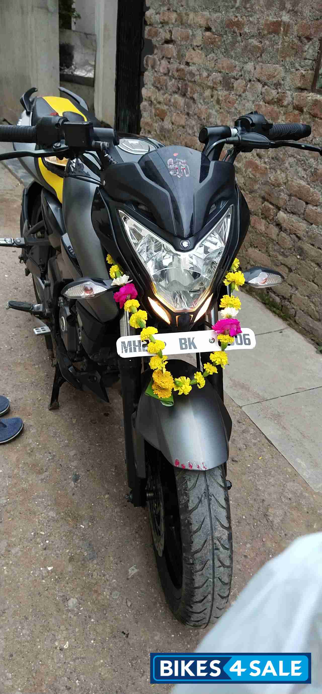 Bajaj Pulsar 200 NS Bajaj Pulsar 200 NS