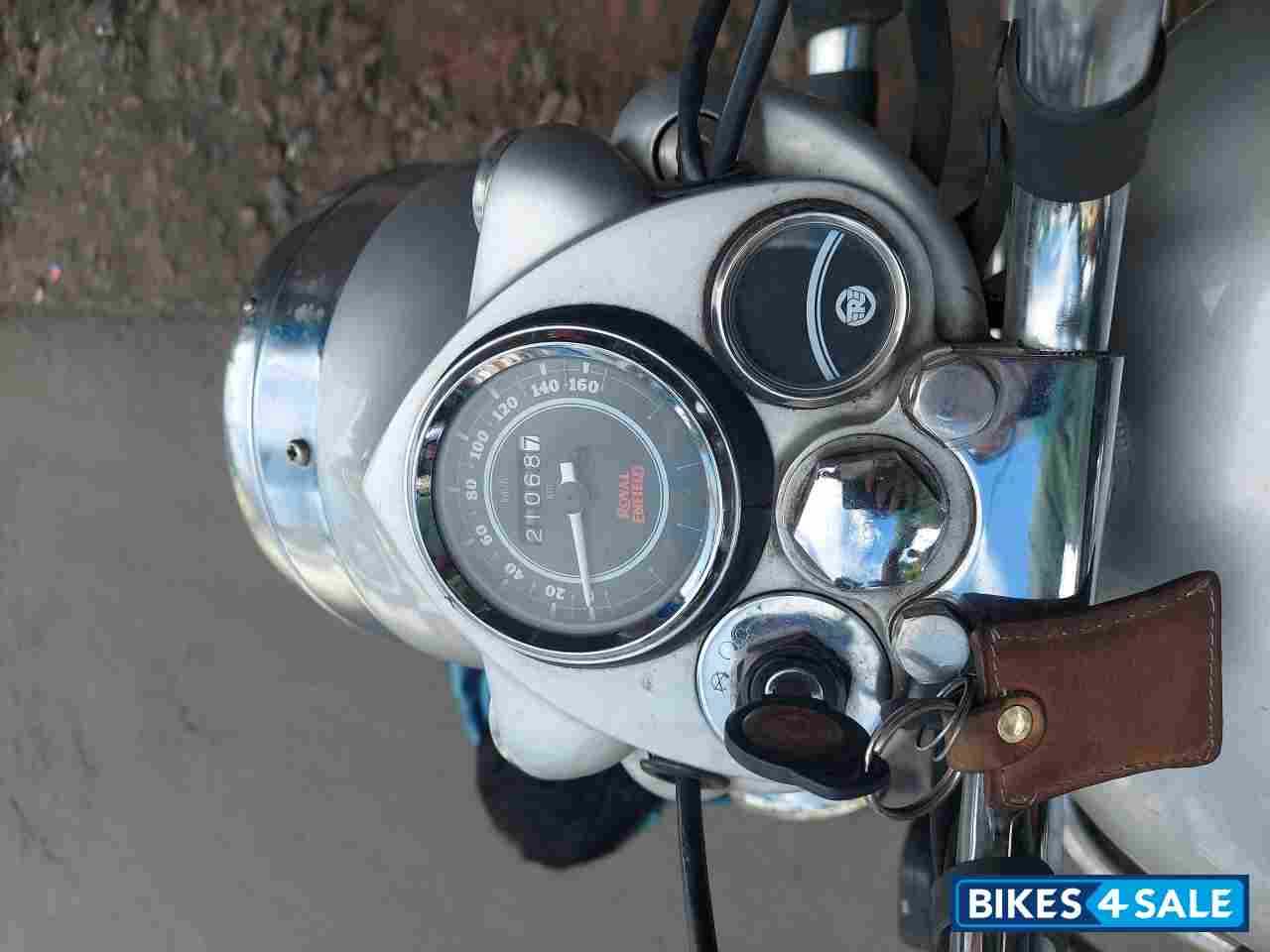 Silver Royal Enfield Bullet 350 ES Silver Royal Enfield Bullet 350 ES