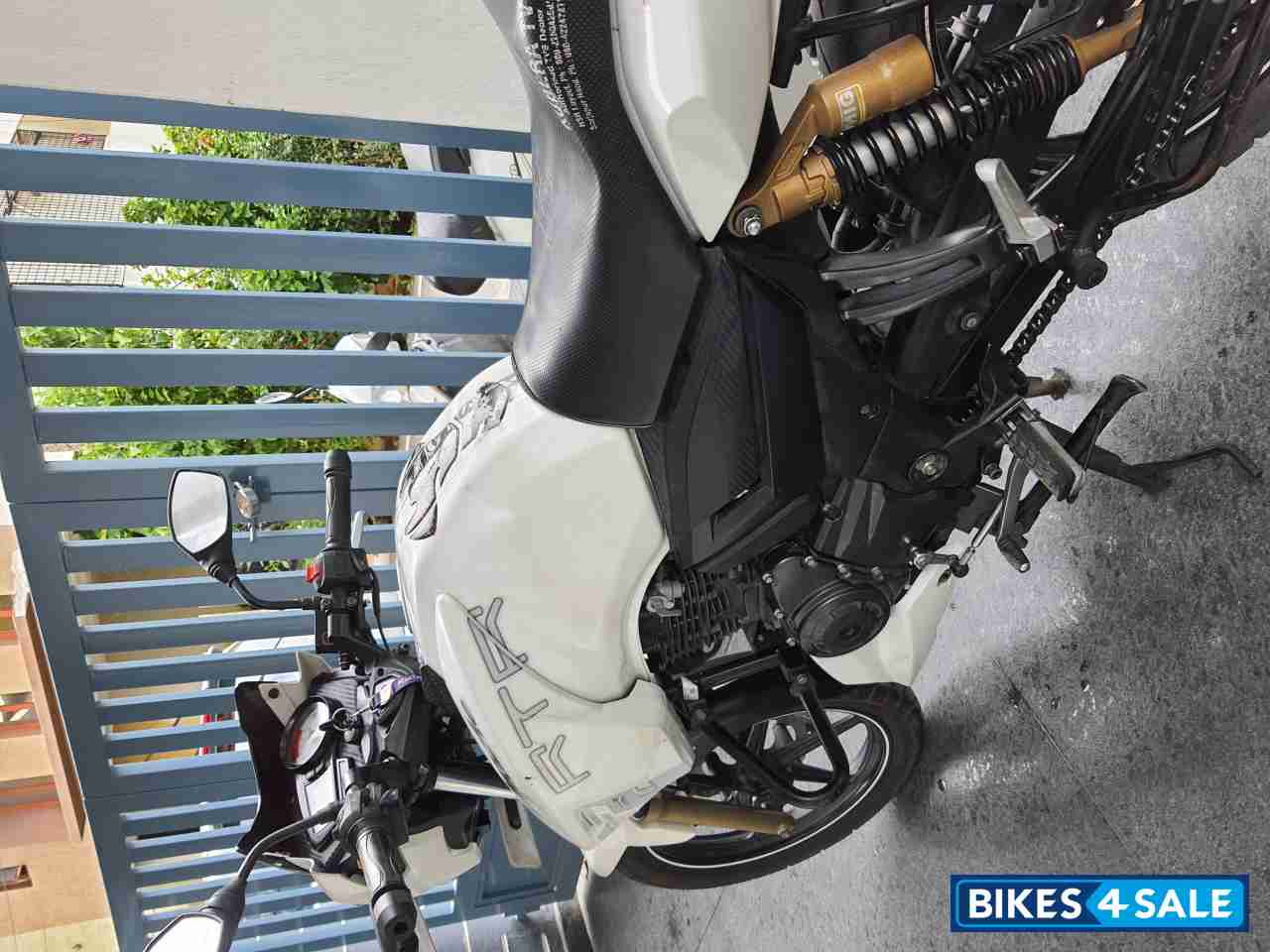 TVS Apache RTR 180 TVS Apache RTR 180