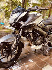 Bajaj Pulsar 200 NS
