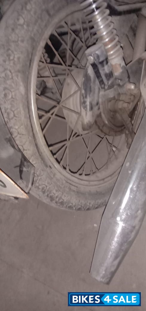 Royal Enfield Thunderbird TwinSpark 350 Royal Enfield Thunderbird TwinSpark 350