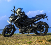 Black Bajaj Pulsar 200 NS ABS