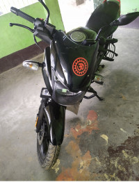 Black Bajaj Pulsar 125 Neon BS6