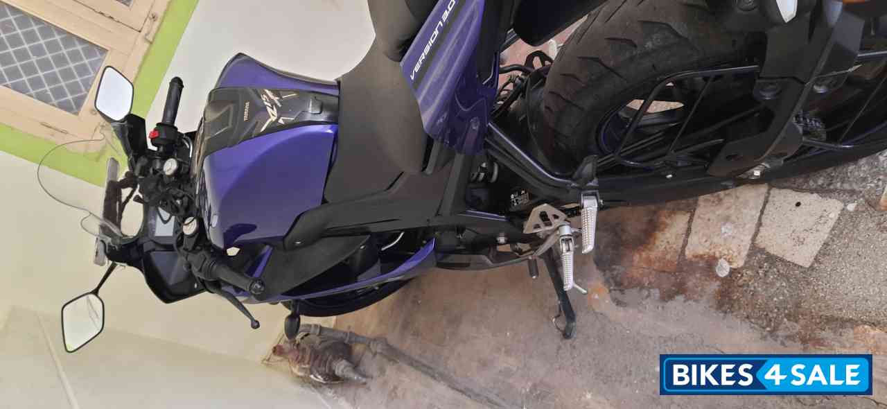 Blue Yamaha YZF R15 V3 Blue Yamaha YZF R15 V3
