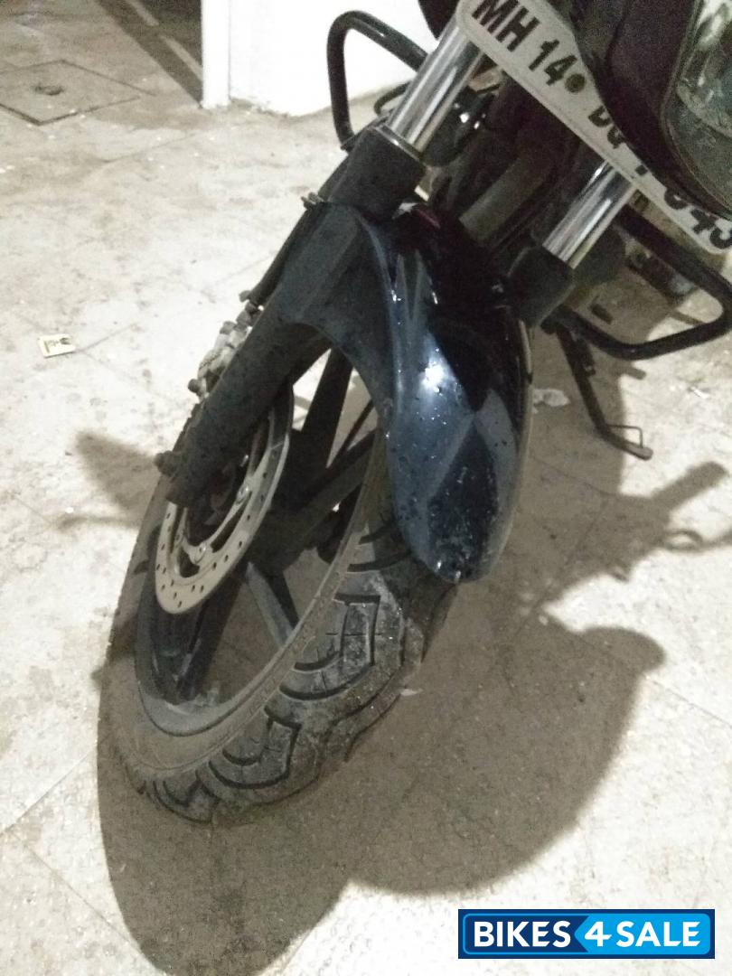 Black Bajaj Pulsar 180 DTSi Black Bajaj Pulsar 180 DTSi