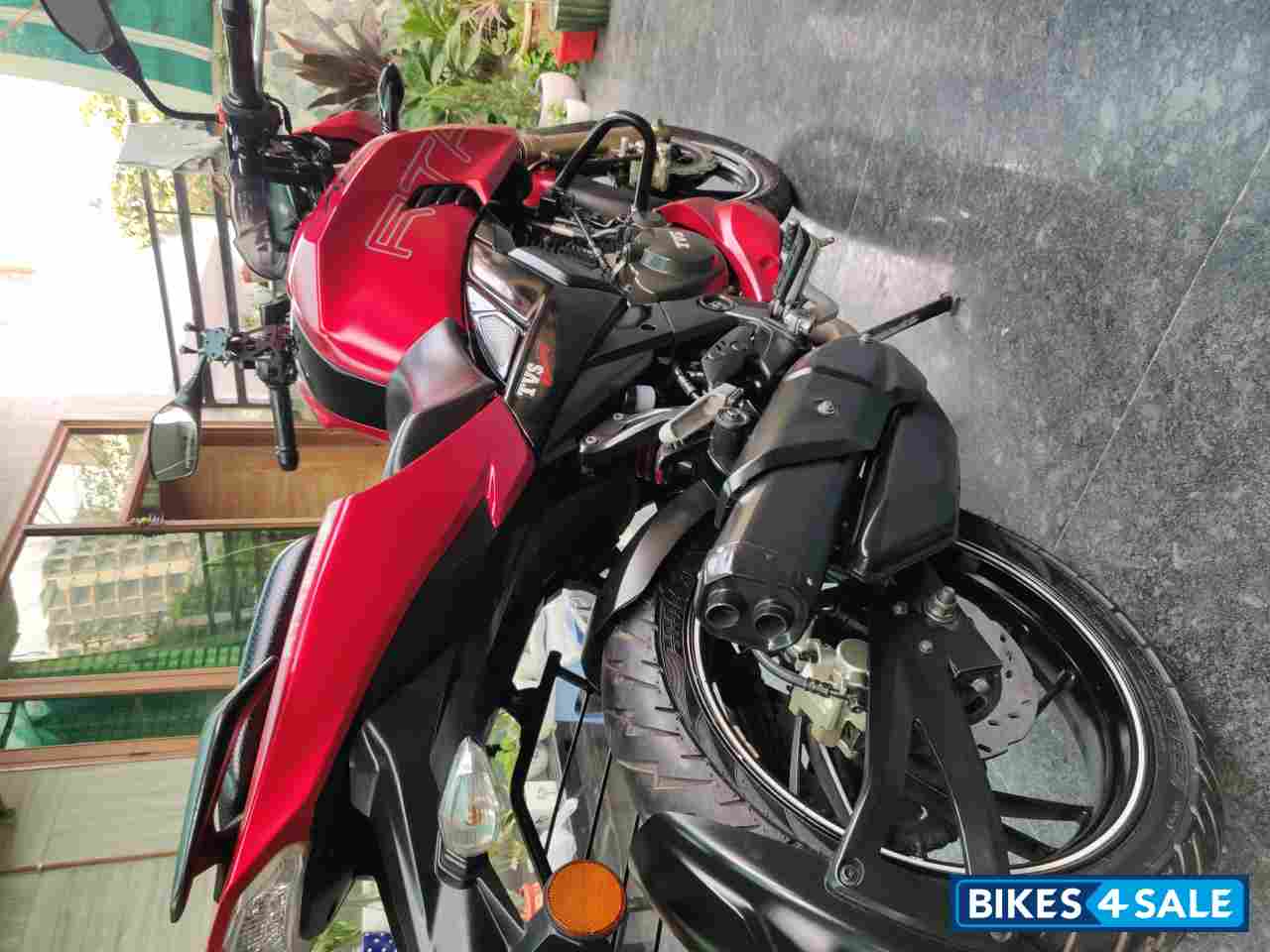 Syrah Red TVS Apache RTR 200 4V Syrah Red TVS Apache RTR 200 4V