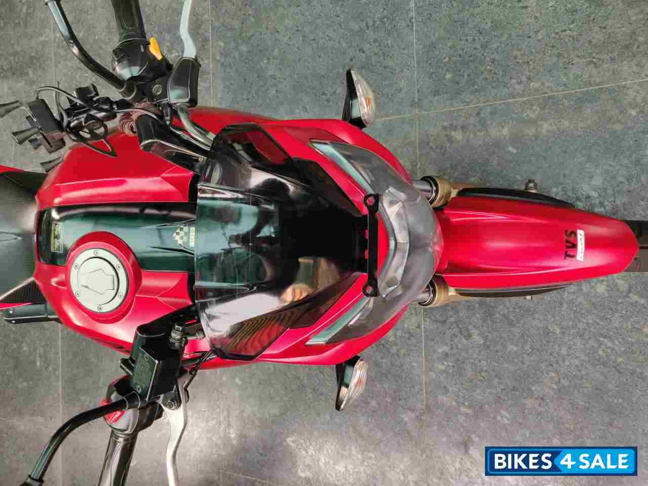 Syrah Red TVS Apache RTR 200 4V Syrah Red TVS Apache RTR 200 4V