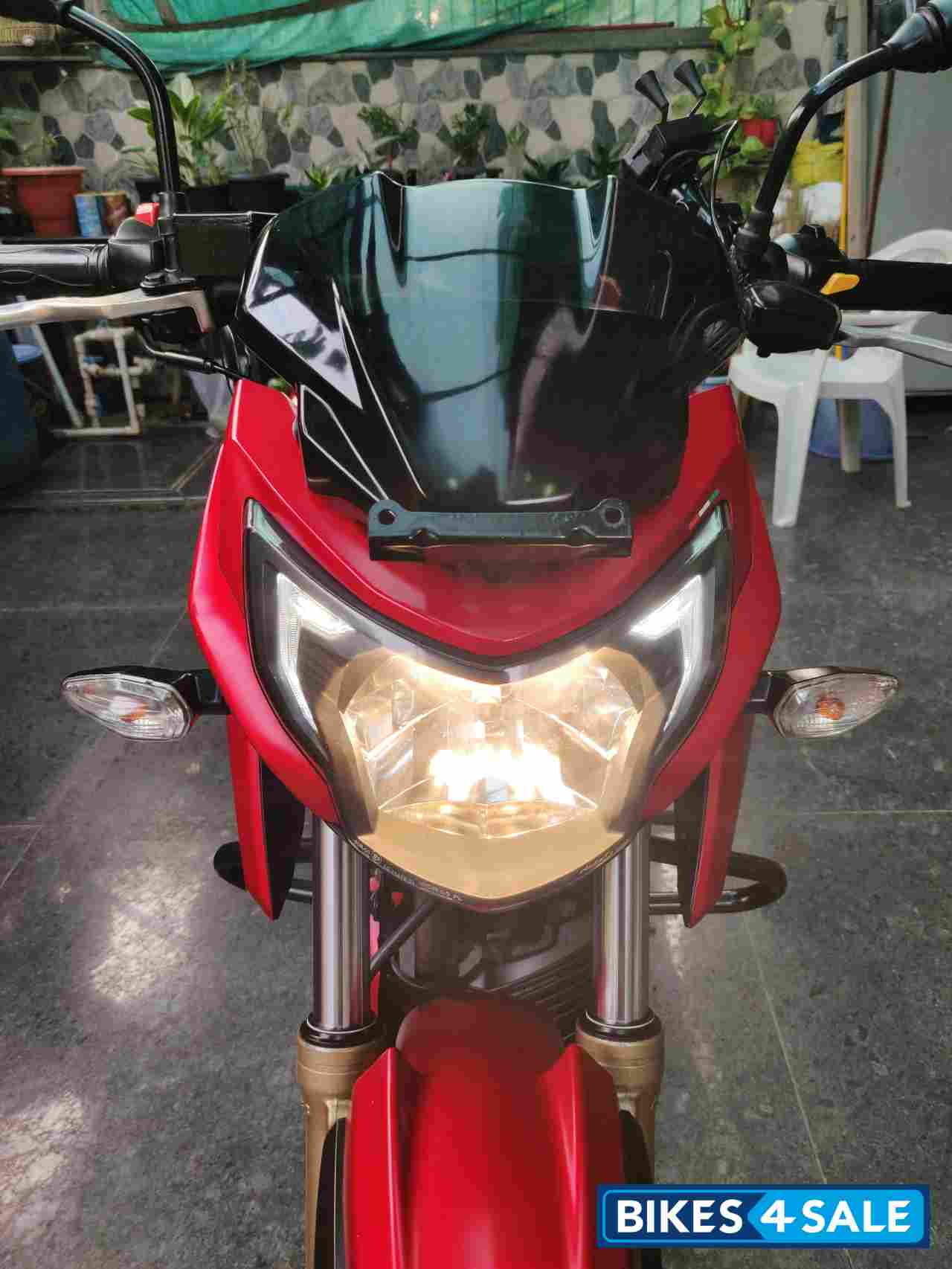 Syrah Red TVS Apache RTR 200 4V Syrah Red TVS Apache RTR 200 4V