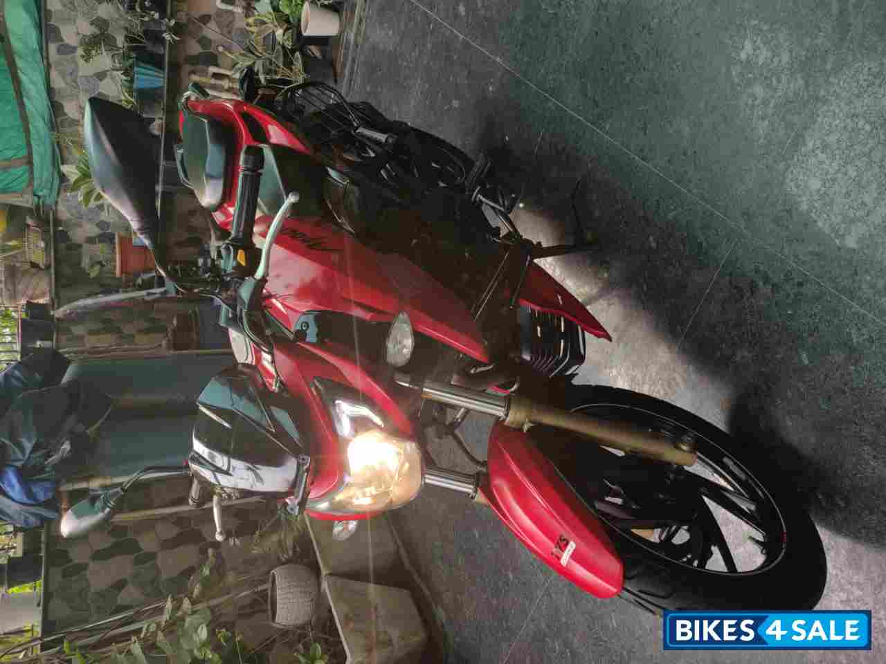 Syrah Red TVS Apache RTR 200 4V Syrah Red TVS Apache RTR 200 4V