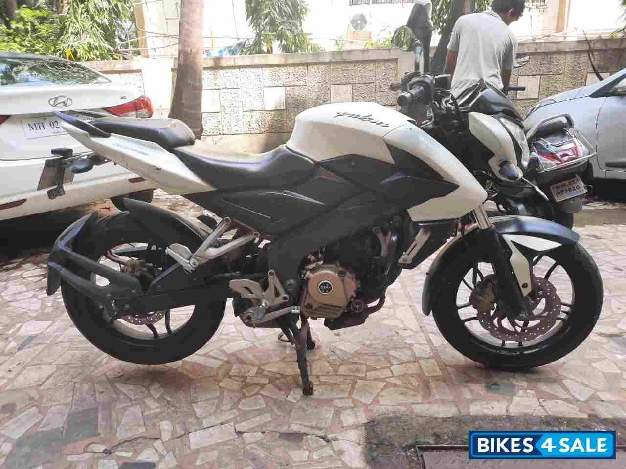 Bajaj Pulsar 200 NS Bajaj Pulsar 200 NS