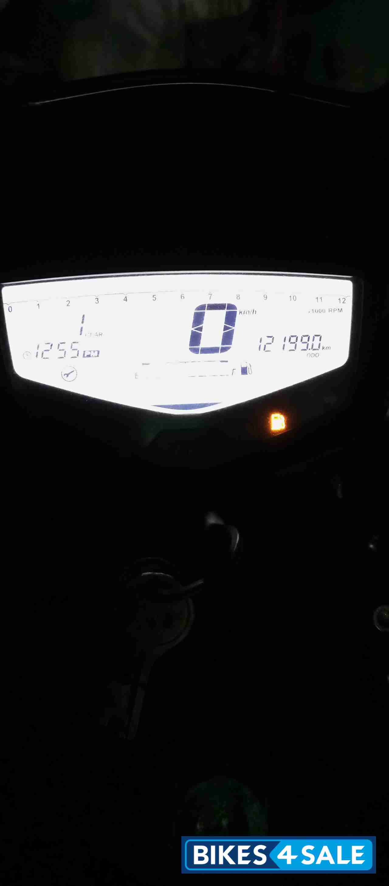 TVS Apache RTR 200 4V TVS Apache RTR 200 4V