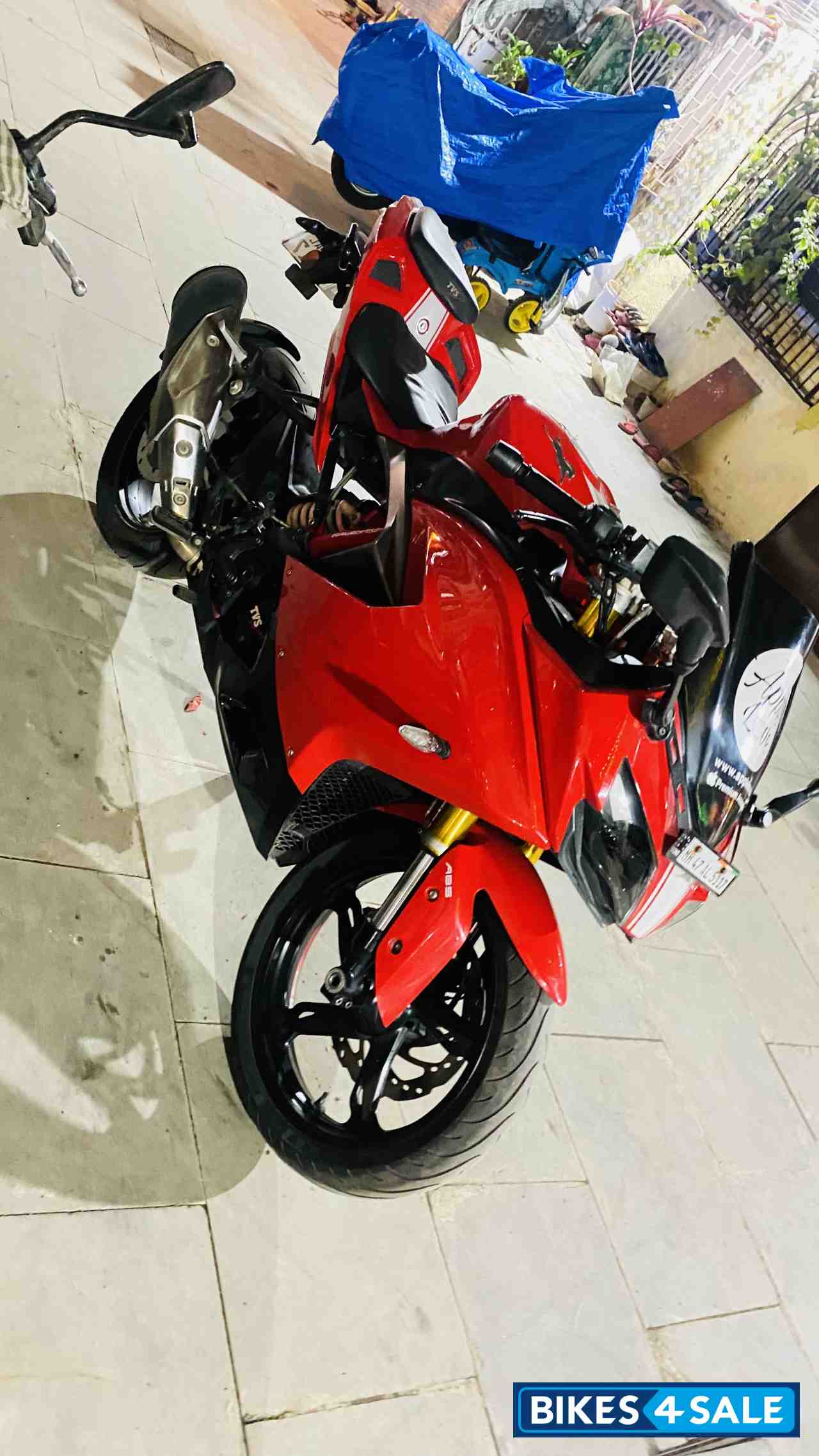 TVS Apache RR 310 TVS Apache RR 310
