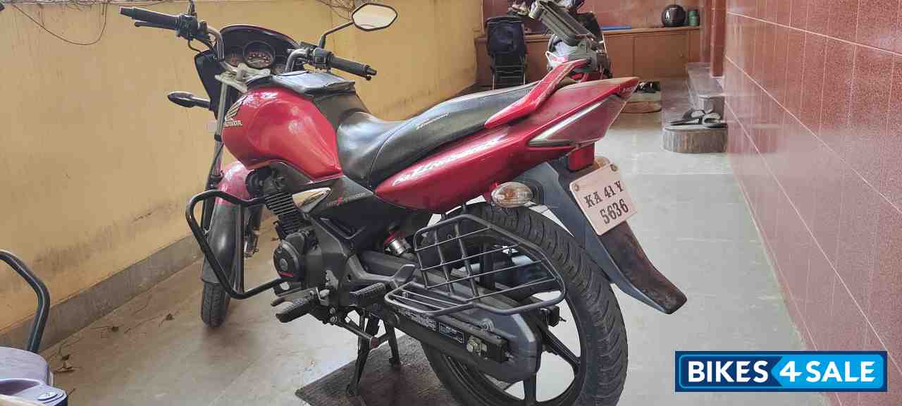 Red Honda Unicorn Red Honda Unicorn