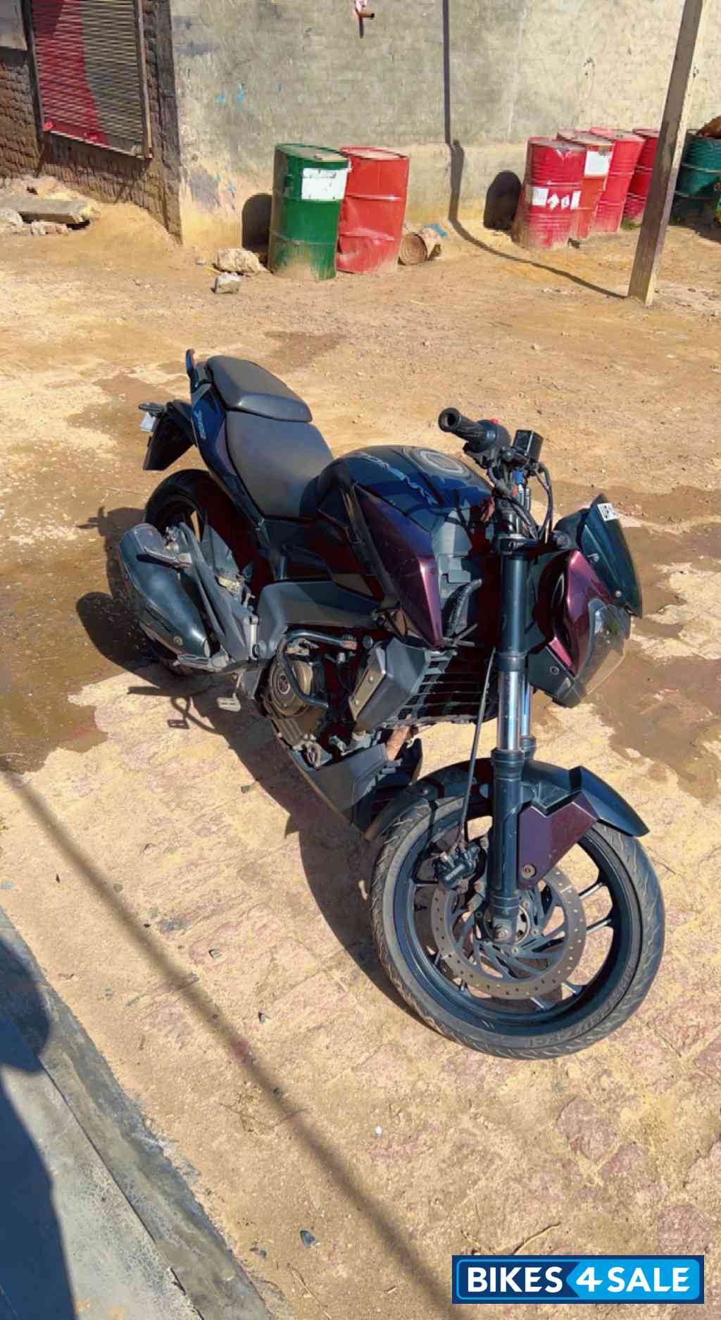 Twilight Plum Bajaj Dominar 400 Twilight Plum Bajaj Dominar 400