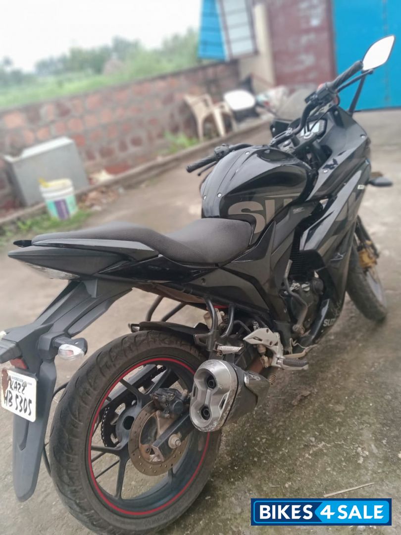 Suzuki Gixxer SF Suzuki Gixxer SF