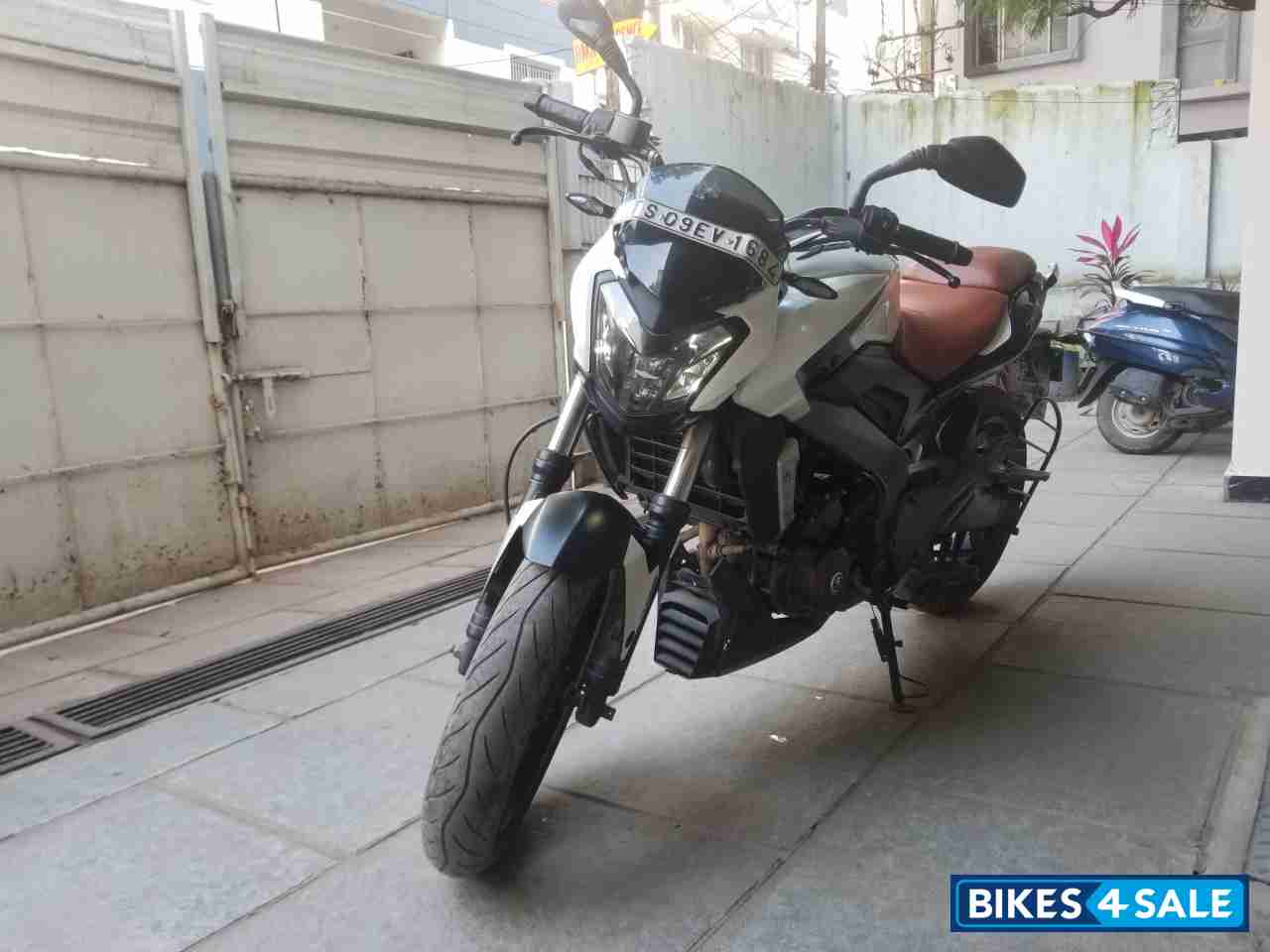Bajaj Dominar 400 Bajaj Dominar 400