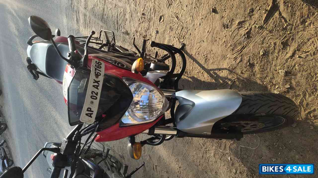 Red Silver Yamaha FZ-S Red Silver Yamaha FZ-S