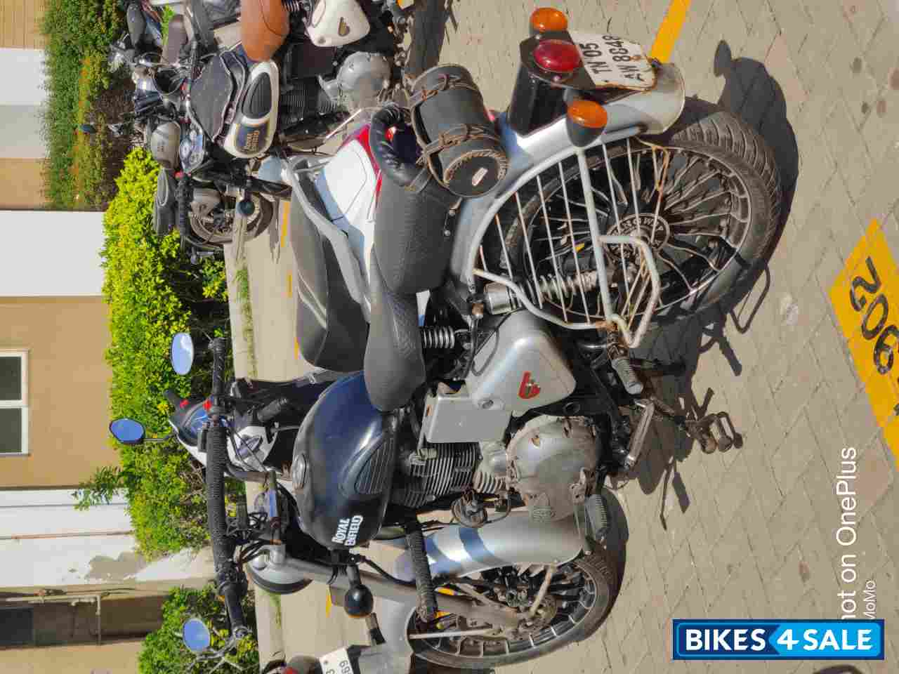 Silver Royal Enfield Classic 350 Silver Royal Enfield Classic 350