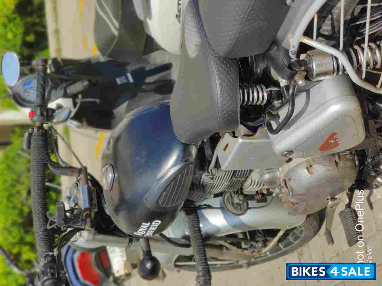 Silver Royal Enfield Classic 350 Silver Royal Enfield Classic 350