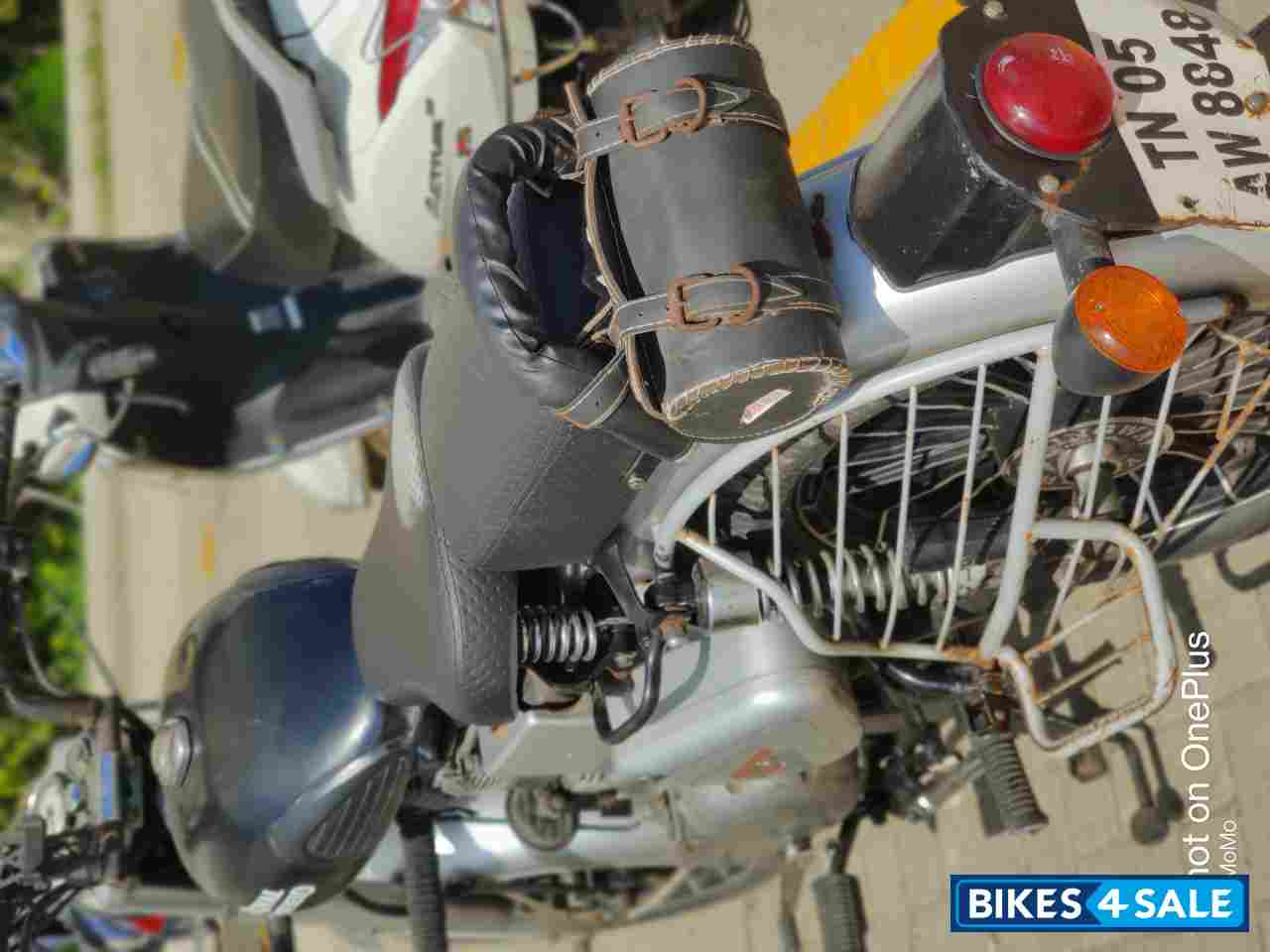 Silver Royal Enfield Classic 350 Silver Royal Enfield Classic 350