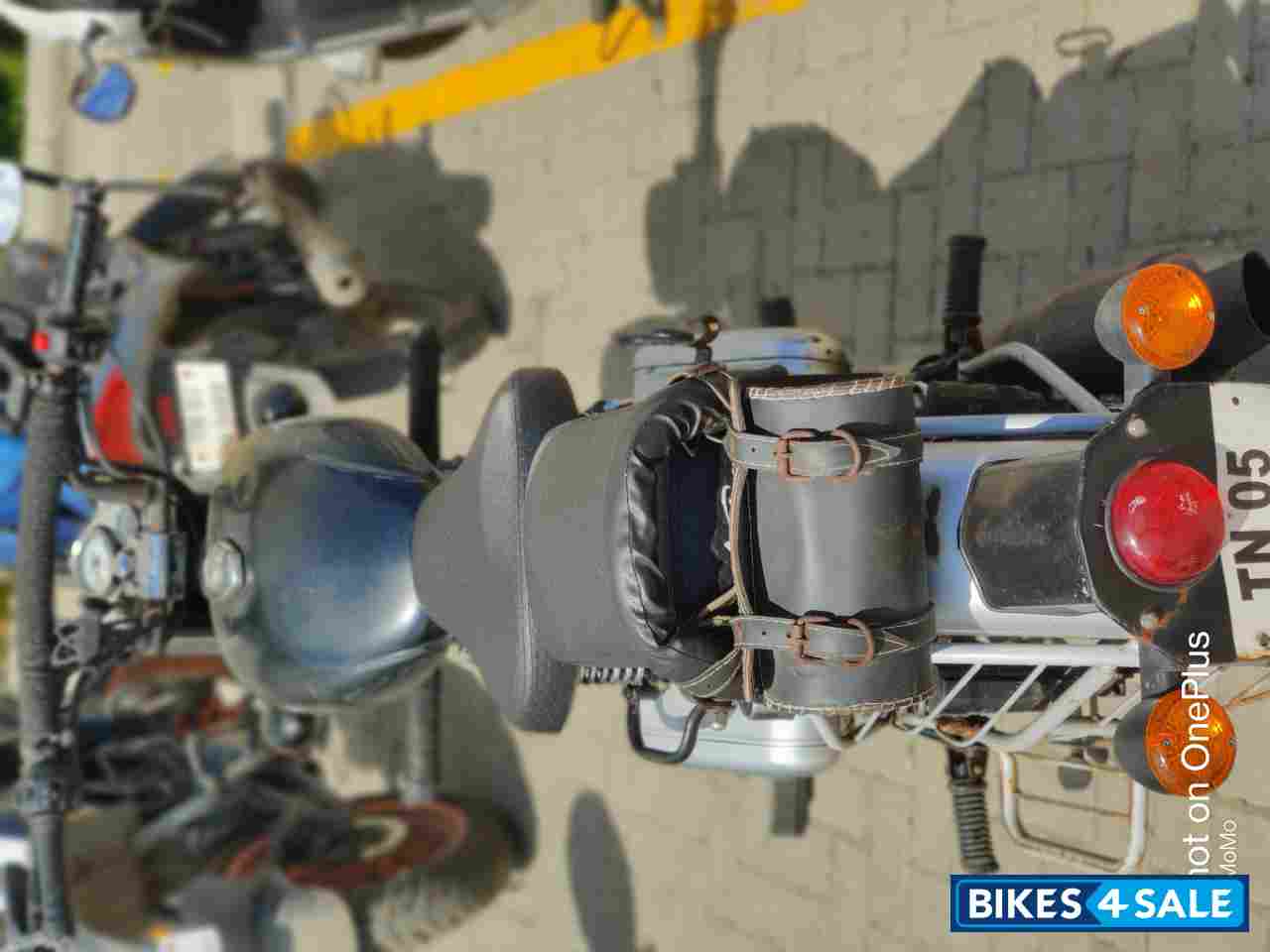 Silver Royal Enfield Classic 350 Silver Royal Enfield Classic 350