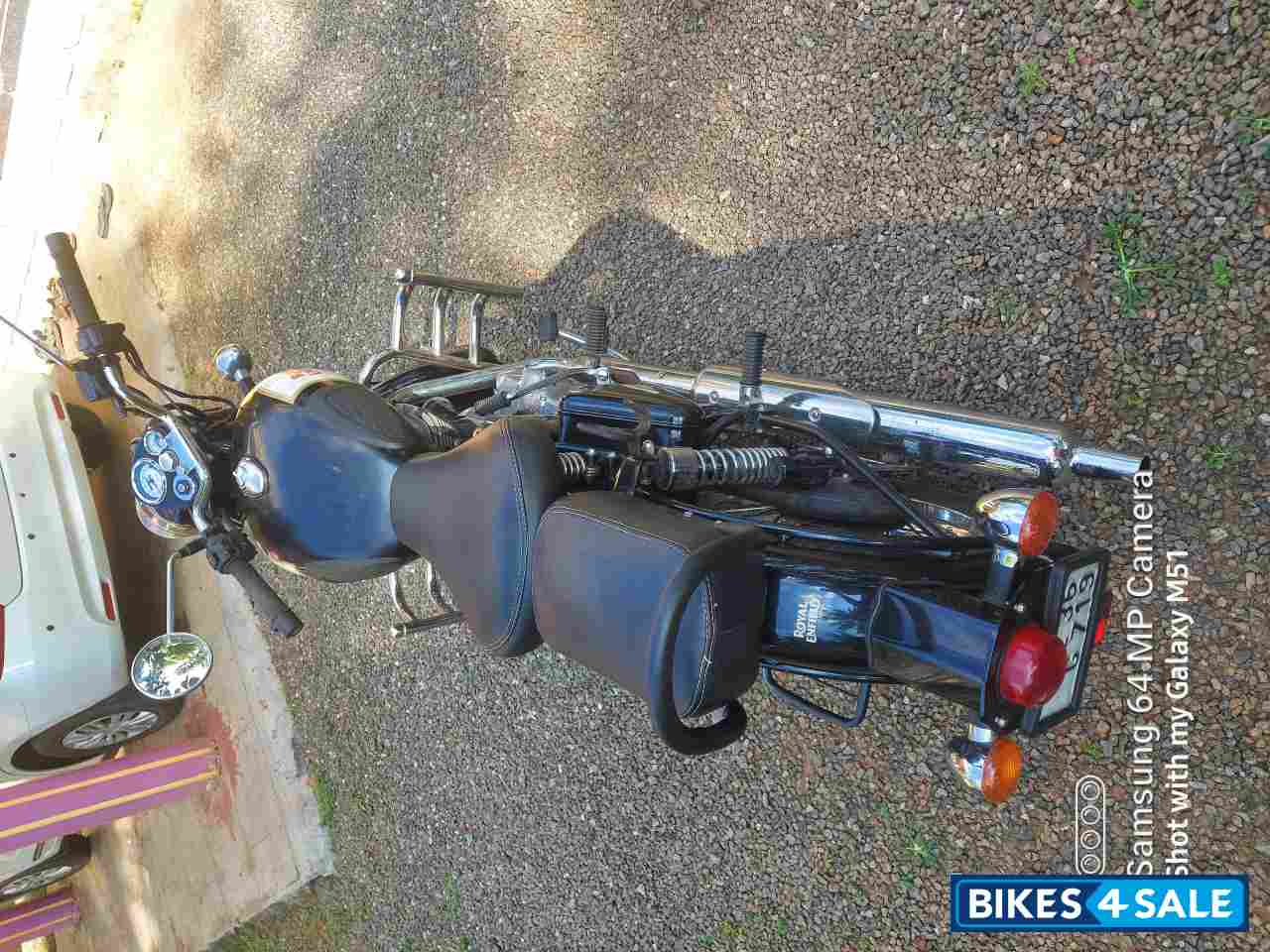 Black Royal Enfield Classic 350 Black Royal Enfield Classic 350