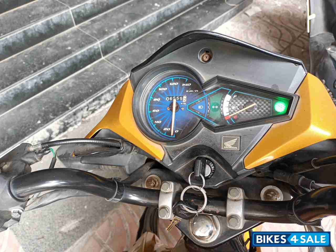 Golden Yellow Honda CB Twister Golden Yellow Honda CB Twister