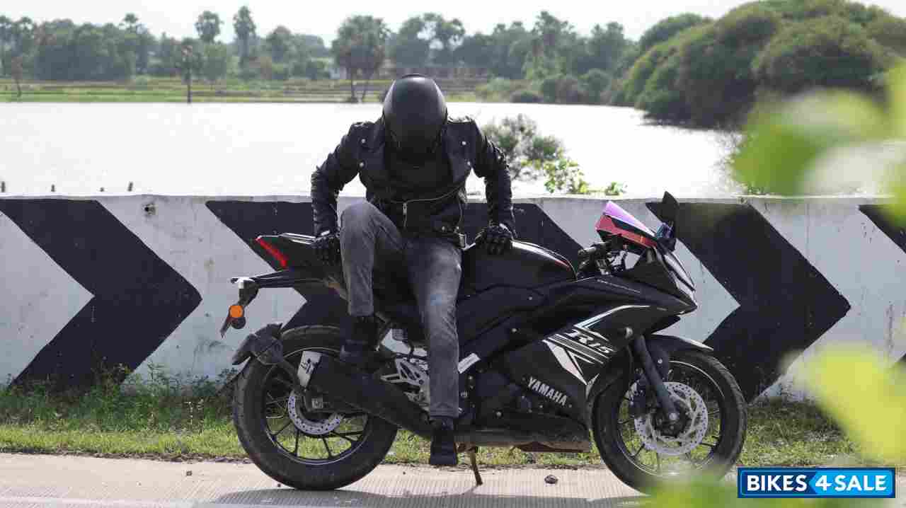 Dark Knight Yamaha YZF R15 V3 Dark Knight Yamaha YZF R15 V3
