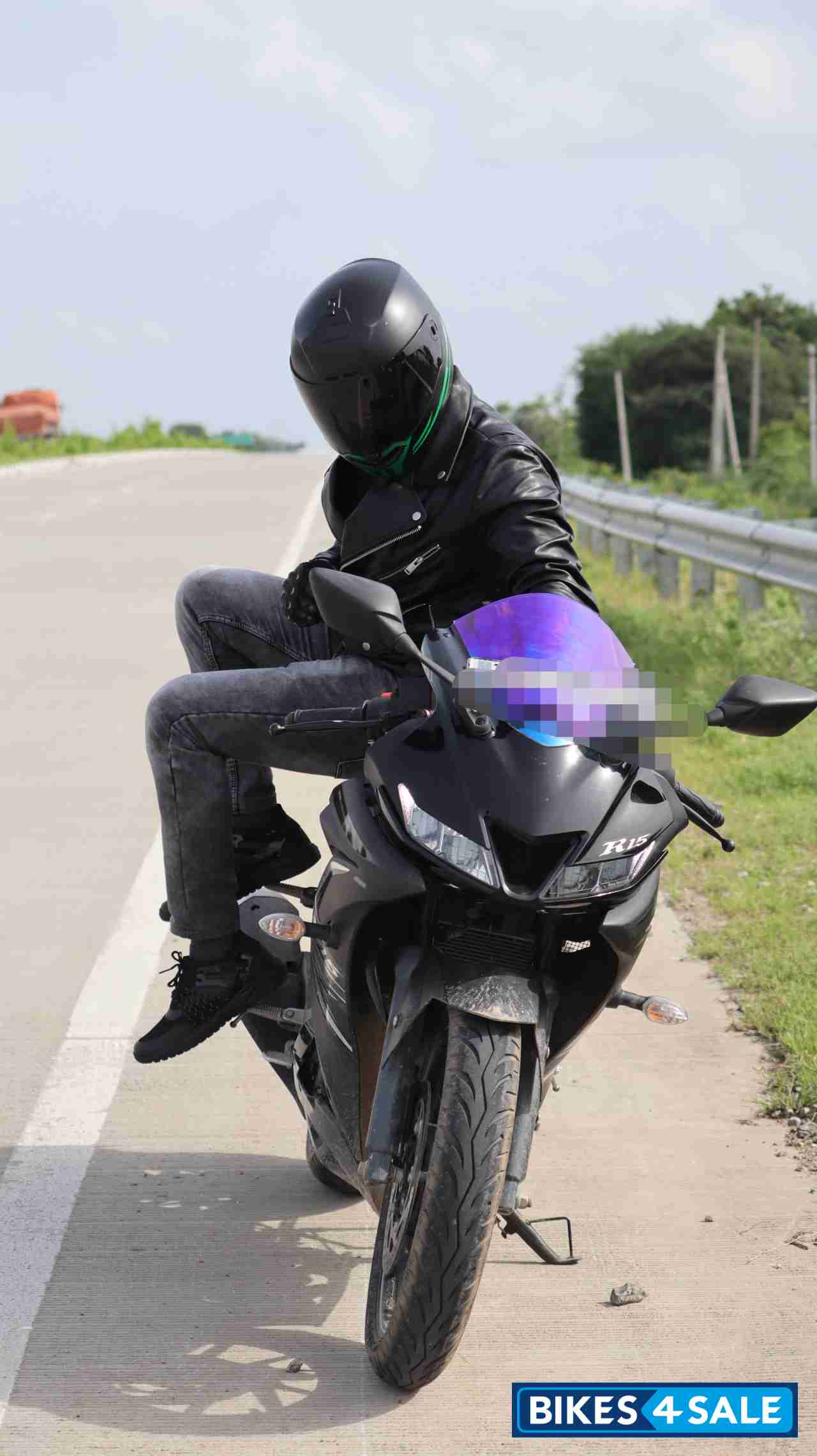 Dark Knight Yamaha YZF R15 V3 Dark Knight Yamaha YZF R15 V3