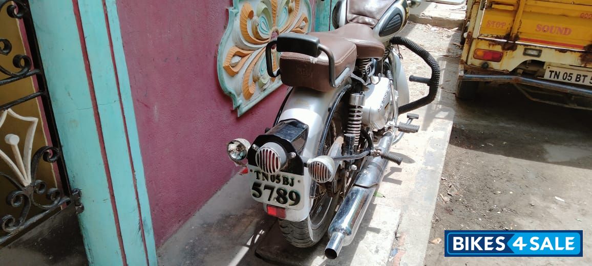 Royal Enfield Classic 350 Royal Enfield Classic 350