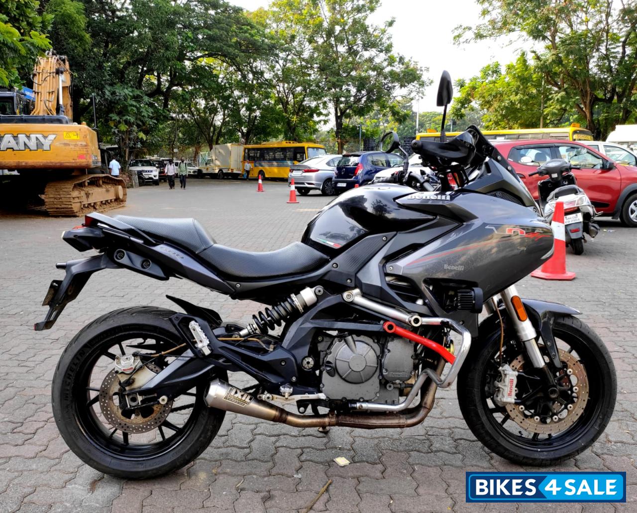 Benelli TNT 600 GT Benelli TNT 600 GT
