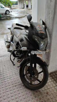 Bajaj Pulsar 220F
