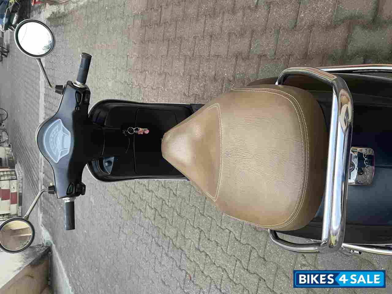 Black Matt Vespa VXL 125 Black Matt Vespa VXL 125