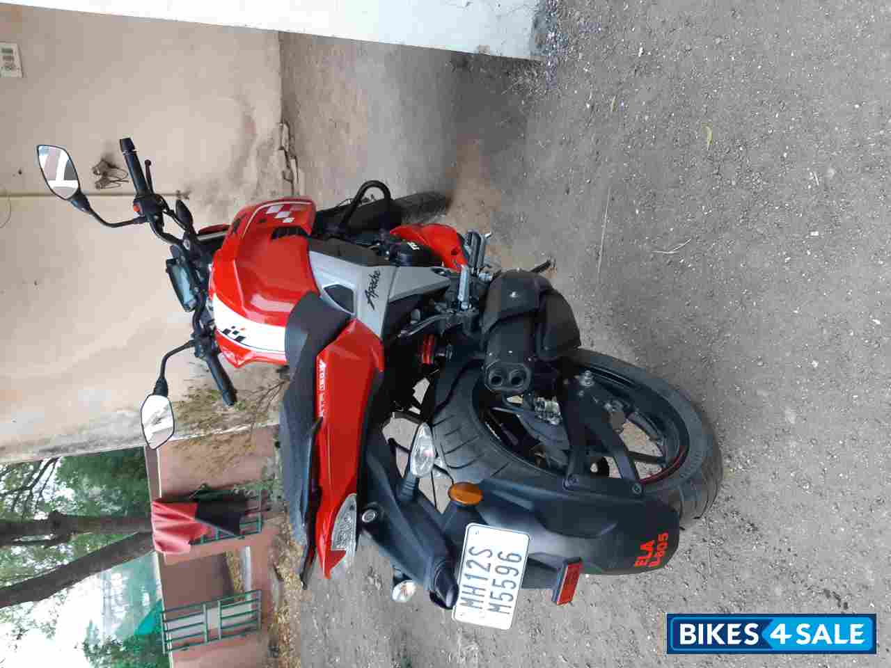 Racing Red TVS Apache RTR 160 4V BS6 Racing Red TVS Apache RTR 160 4V BS6