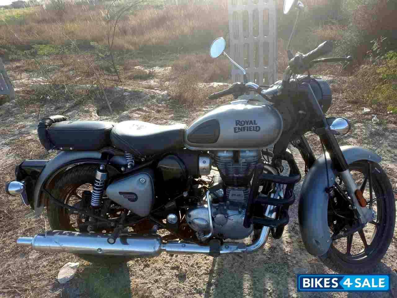 Gunmetal Grey Royal Enfield Classic 350 Dual Channel BS6