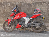 Red TVS Apache RTR 160 4V BS6