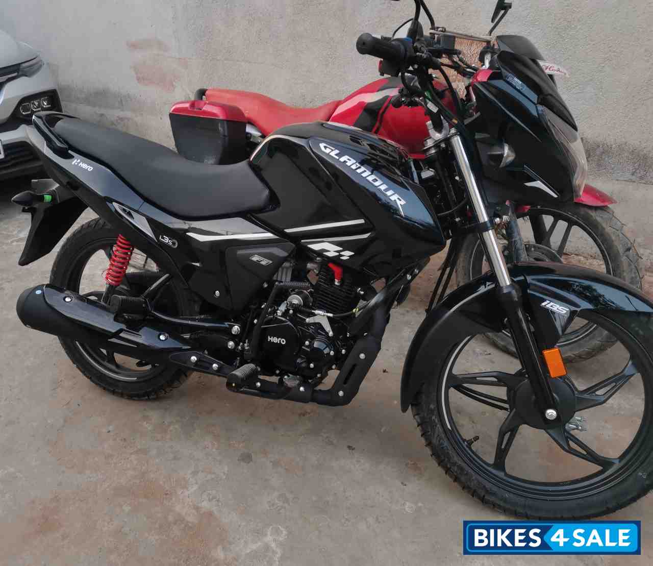 Black Hero Glamour Xtec