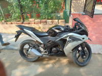 Honda CBR 150R 2014 Model