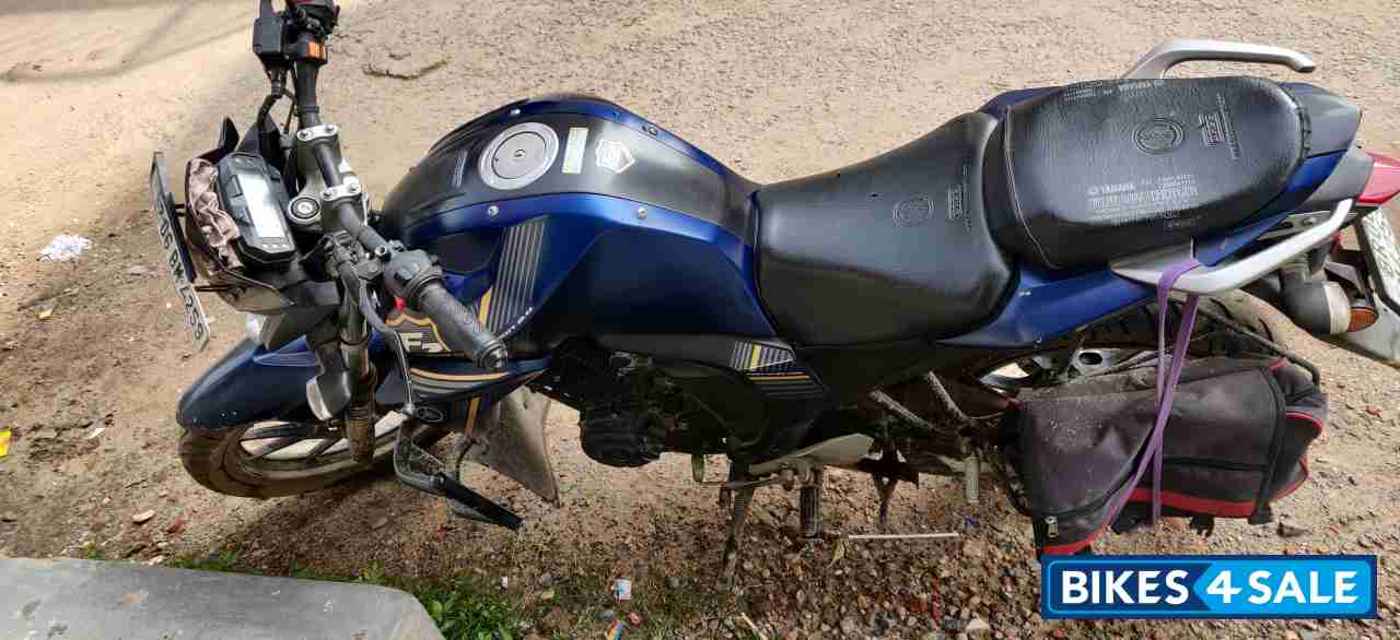 Yamaha FZ-S FI V2 Yamaha FZ-S FI V2