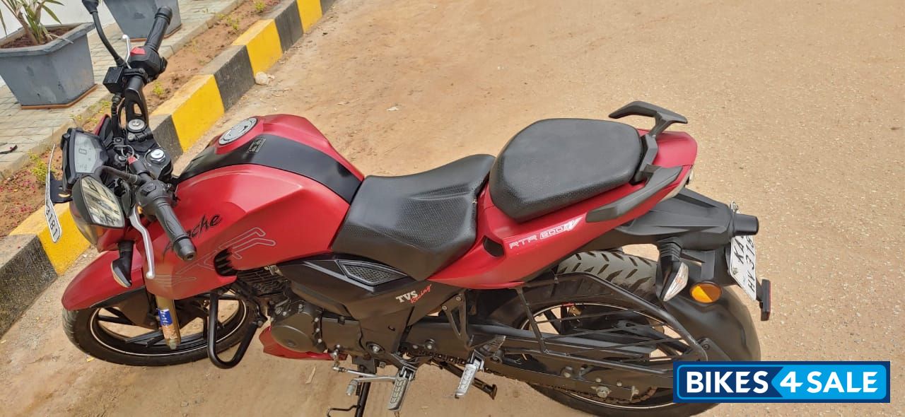 TVS Apache RTR 200 4V TVS Apache RTR 200 4V