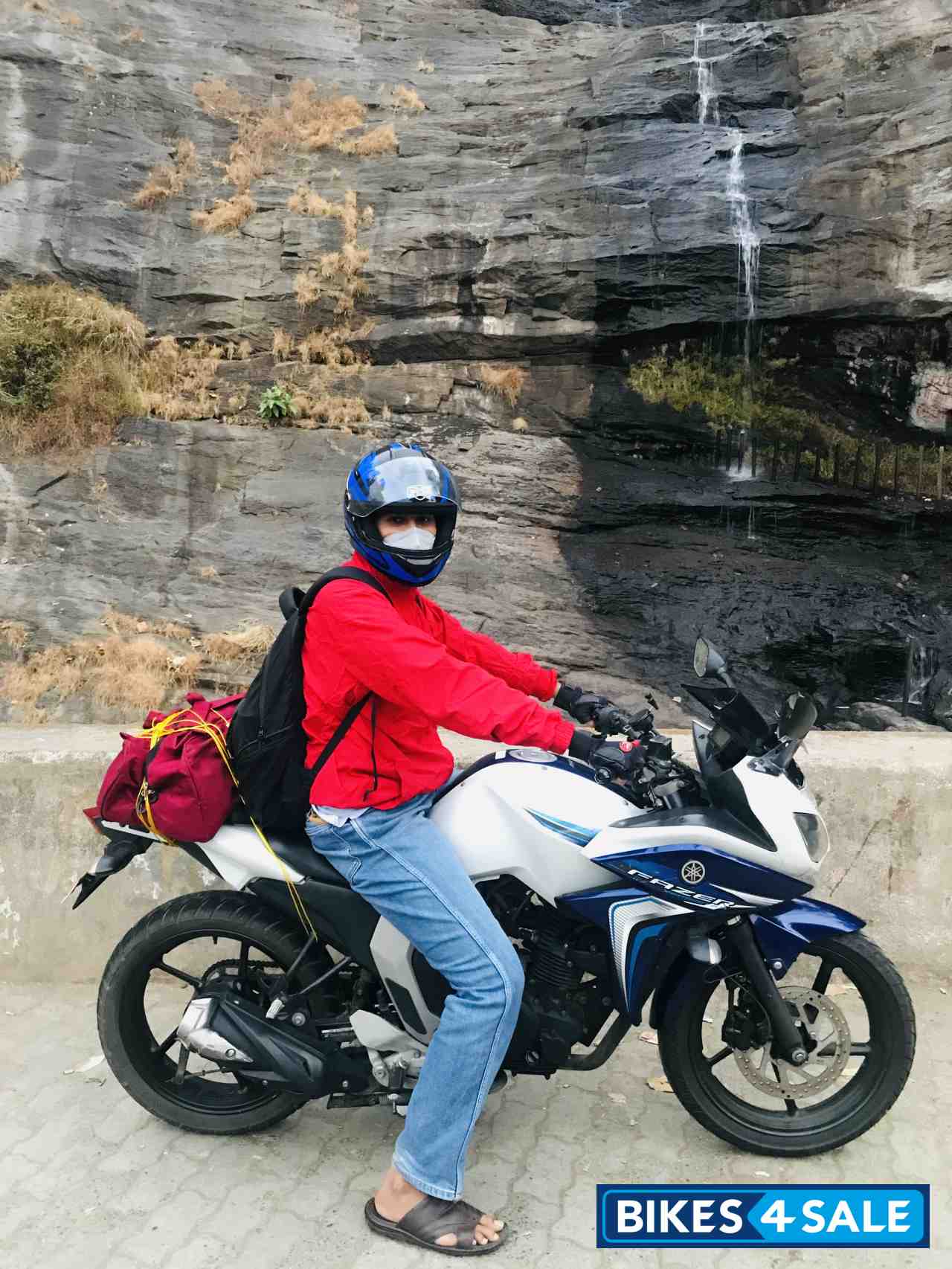 White Yamaha Fazer FI V2 White Yamaha Fazer FI V2