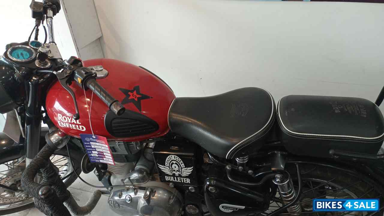 Bk. Red. Royal Enfield Bullet 350 Bk. Red. Royal Enfield Bullet 350