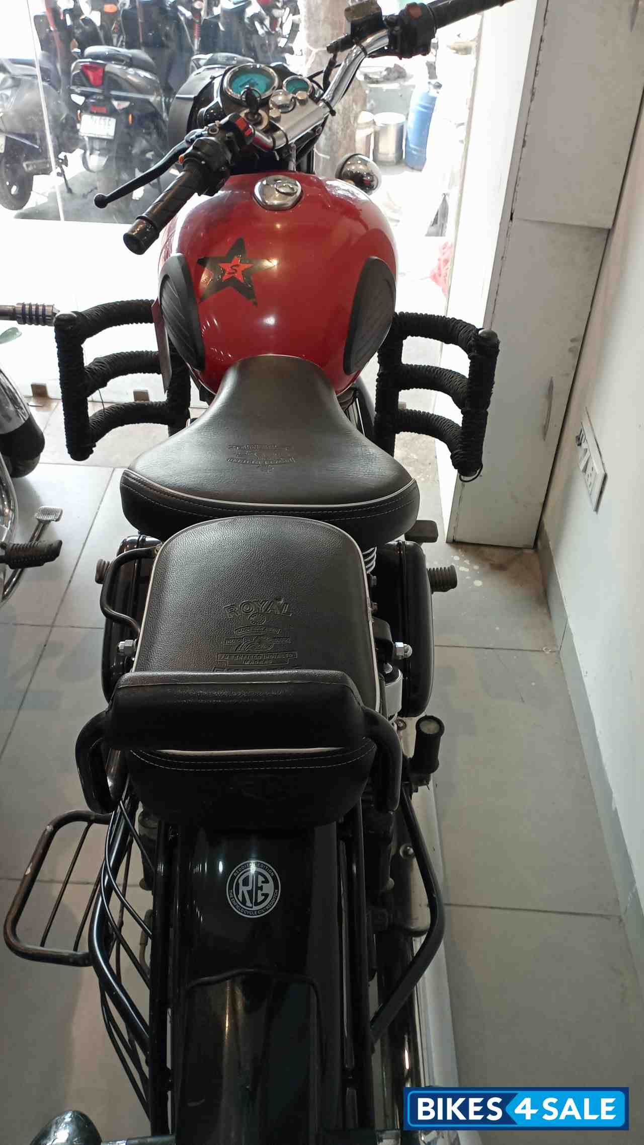 Bk. Red. Royal Enfield Bullet 350 Bk. Red. Royal Enfield Bullet 350