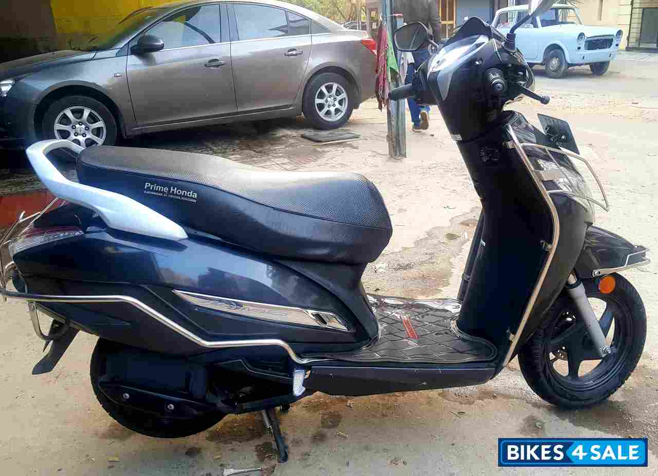 Heavy Grey Metallic Honda Activa 125 BS6