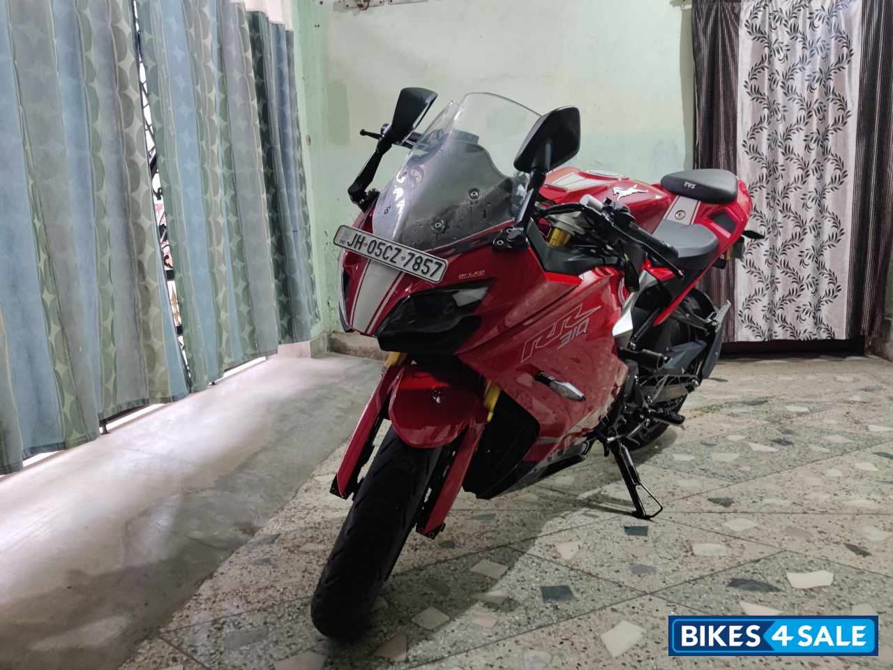 TVS Apache RR 310 TVS Apache RR 310