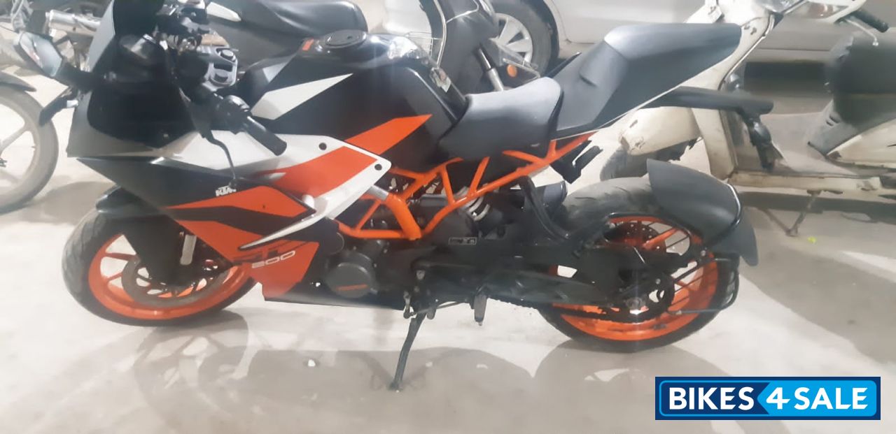 Red And Black KTM RC 200 Red And Black KTM RC 200